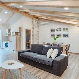  Apartamento Marija